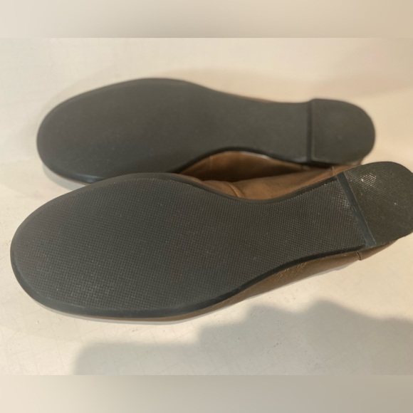 Clarks~Metallic Bronze Leather Slip-On Ballet Flat~Bow Detail~Round Tie~Size 9.5 - Picture 15 of 15